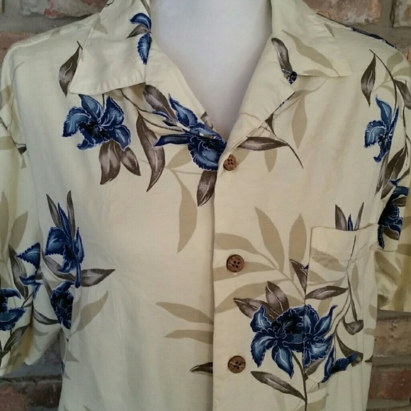 MEN'S  Hawaiian Style Shirt - Picture 2 of 4